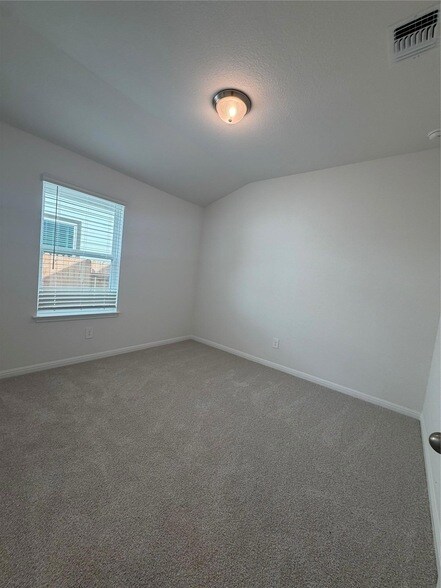 Building Photo - 180 Coopers Hawk Crst