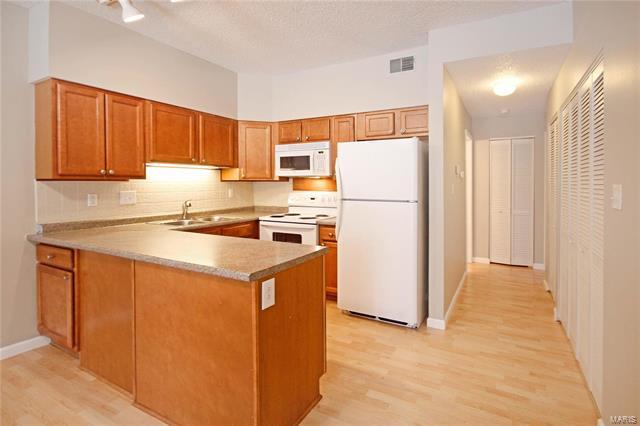 Primary Photo - 13831 Amiot Dr