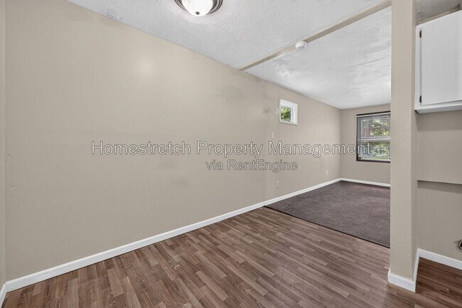 Building Photo - 6 Amelia Dr