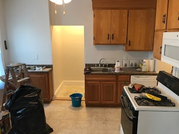 Building Photo - 294 Lenox St