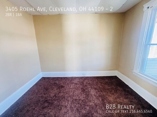 Building Photo - 3405 Roehl Ave