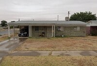 Building Photo - 3 Bed 2 Bath Home Available Today