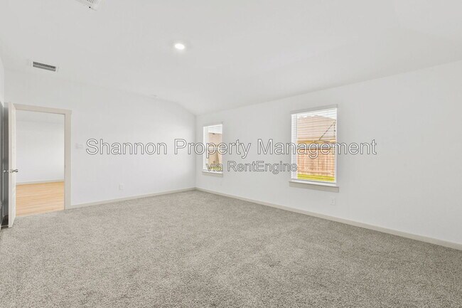 Building Photo - 7915 Murciana Dr