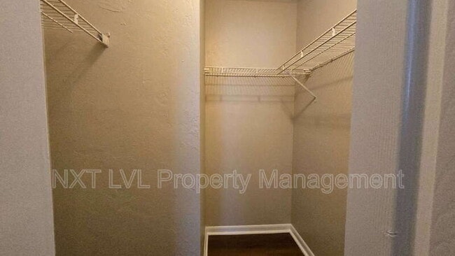 Building Photo - 3311 Skyline Blvd