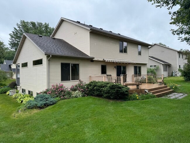 Building Photo - 506 Traveler Ln