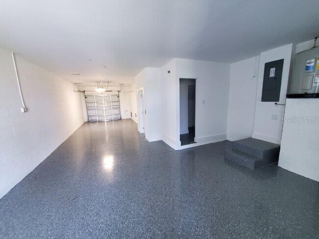 Building Photo - 1620 Seahaven Dr