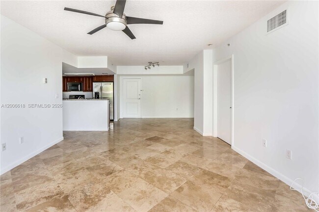 Building Photo - 1555 N Treasure Dr