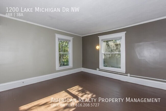 Building Photo - 1200 Lake Michigan Dr NW