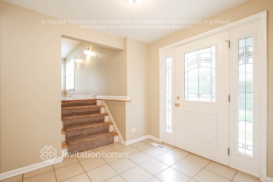 Building Photo - 10801 Kolmar Ave