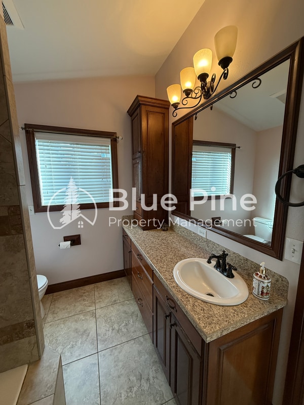 Building Photo - 3834 E 446 N