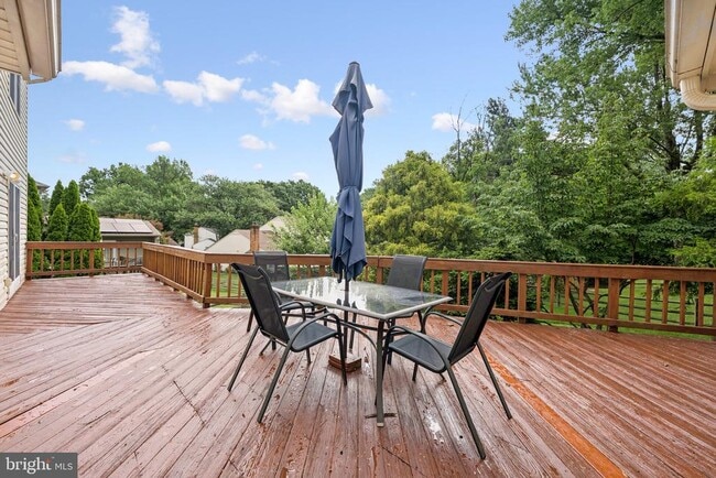 Building Photo - 6245 Windward Dr