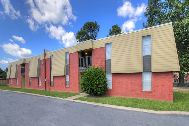 Primary Photo - Sunset Village Apartments