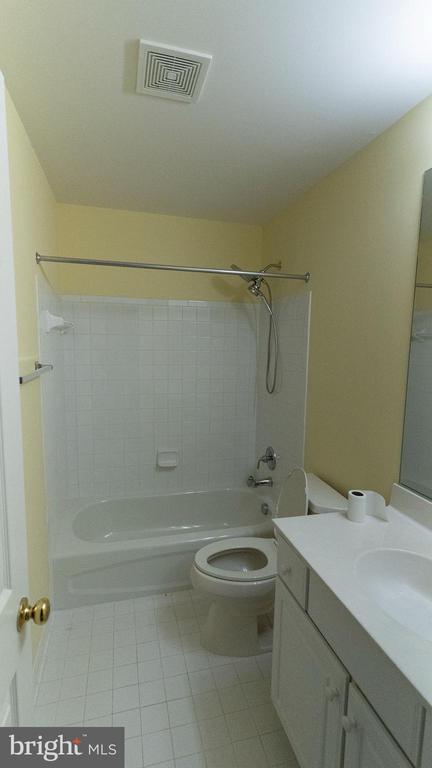 Building Photo - 14271 Legend Glen Ct