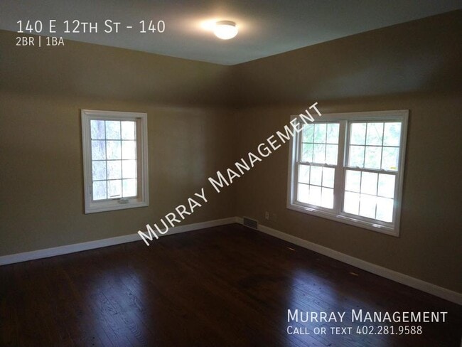 Building Photo - 140 E 12th St