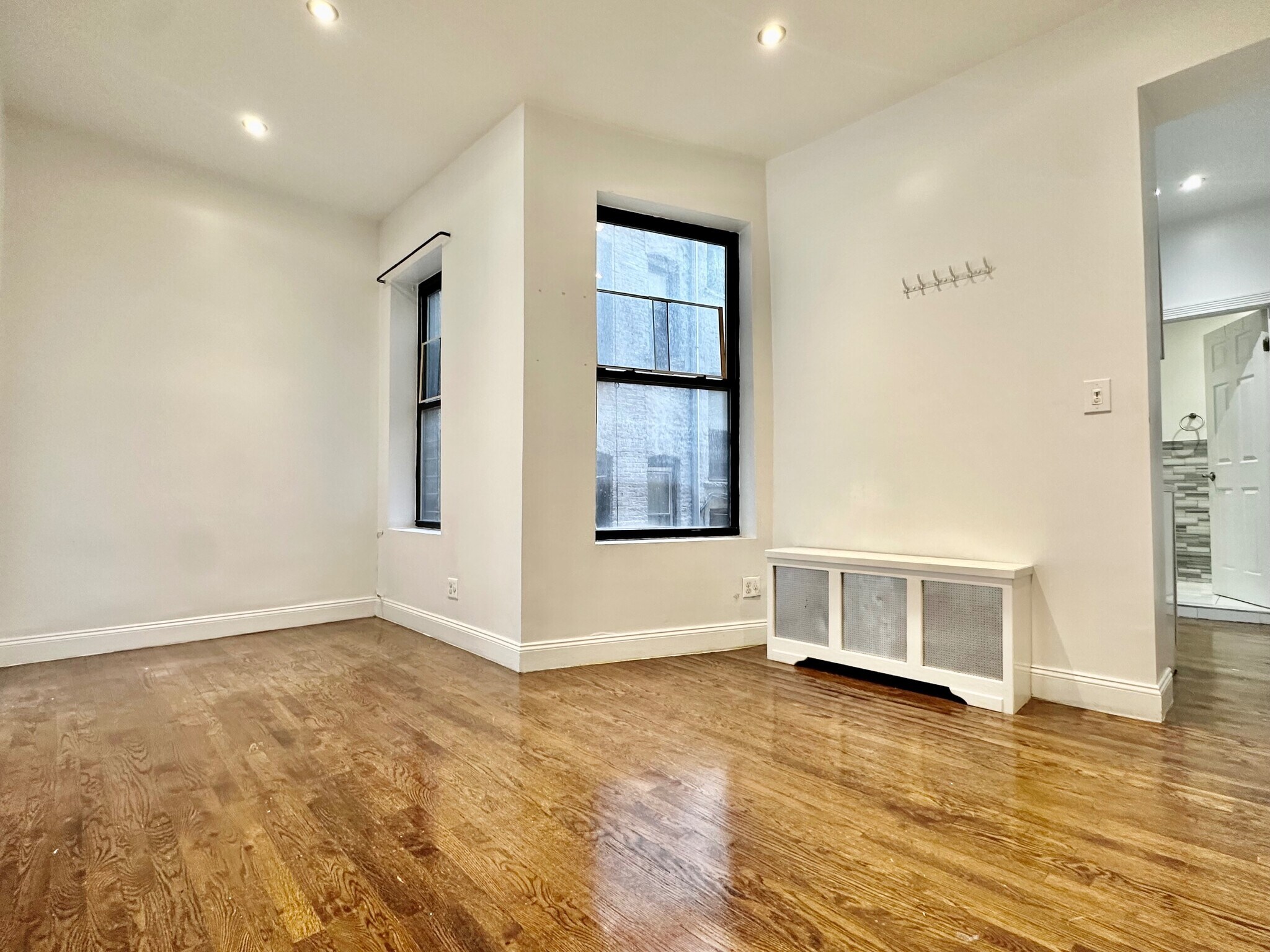 Building Photo - 523 W 135th St