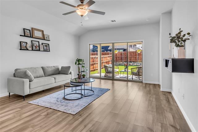 Building Photo - 2105 Bellatrix Dr