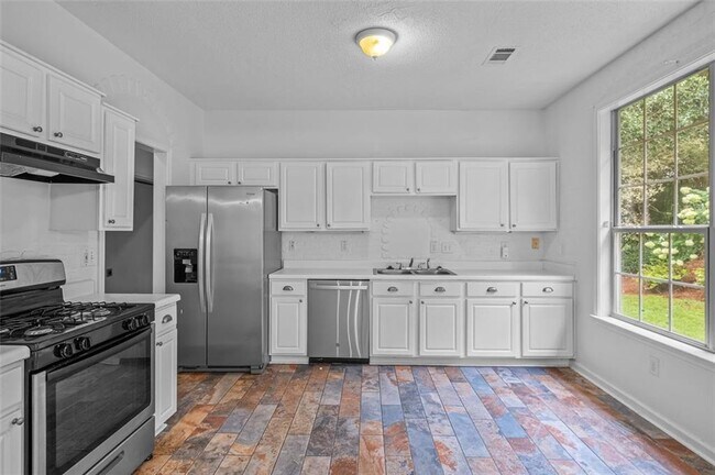 Building Photo - 1163 Rhyne Chase