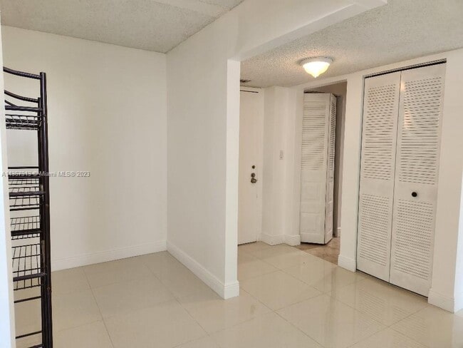 Building Photo - 3771 Environ Blvd