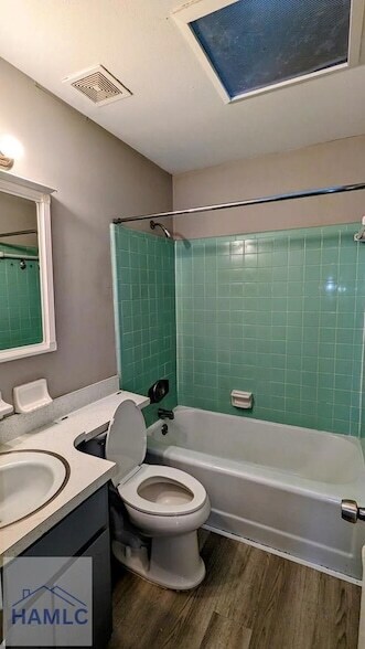 Building Photo - 613 Franklin St