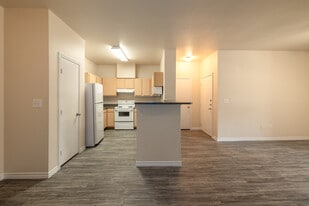 Building Photo - zVida Que Canta Apartments