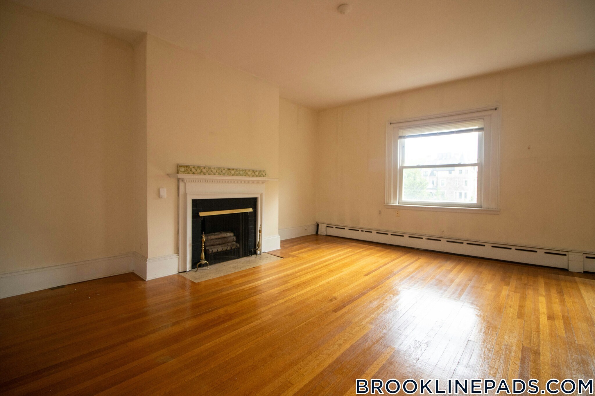 Building Photo - 1712 Beacon St
