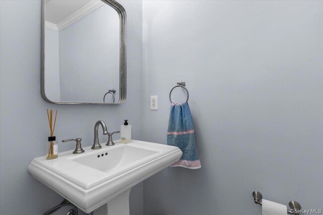 Building Photo - 111 Spier Rd