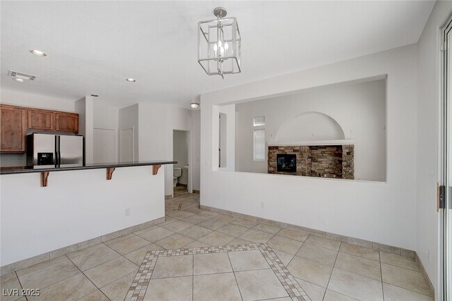 Building Photo - 11215 Dahlia Grove St