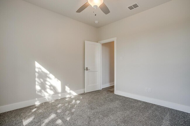 Building Photo - 2323 Benbrook Blvd
