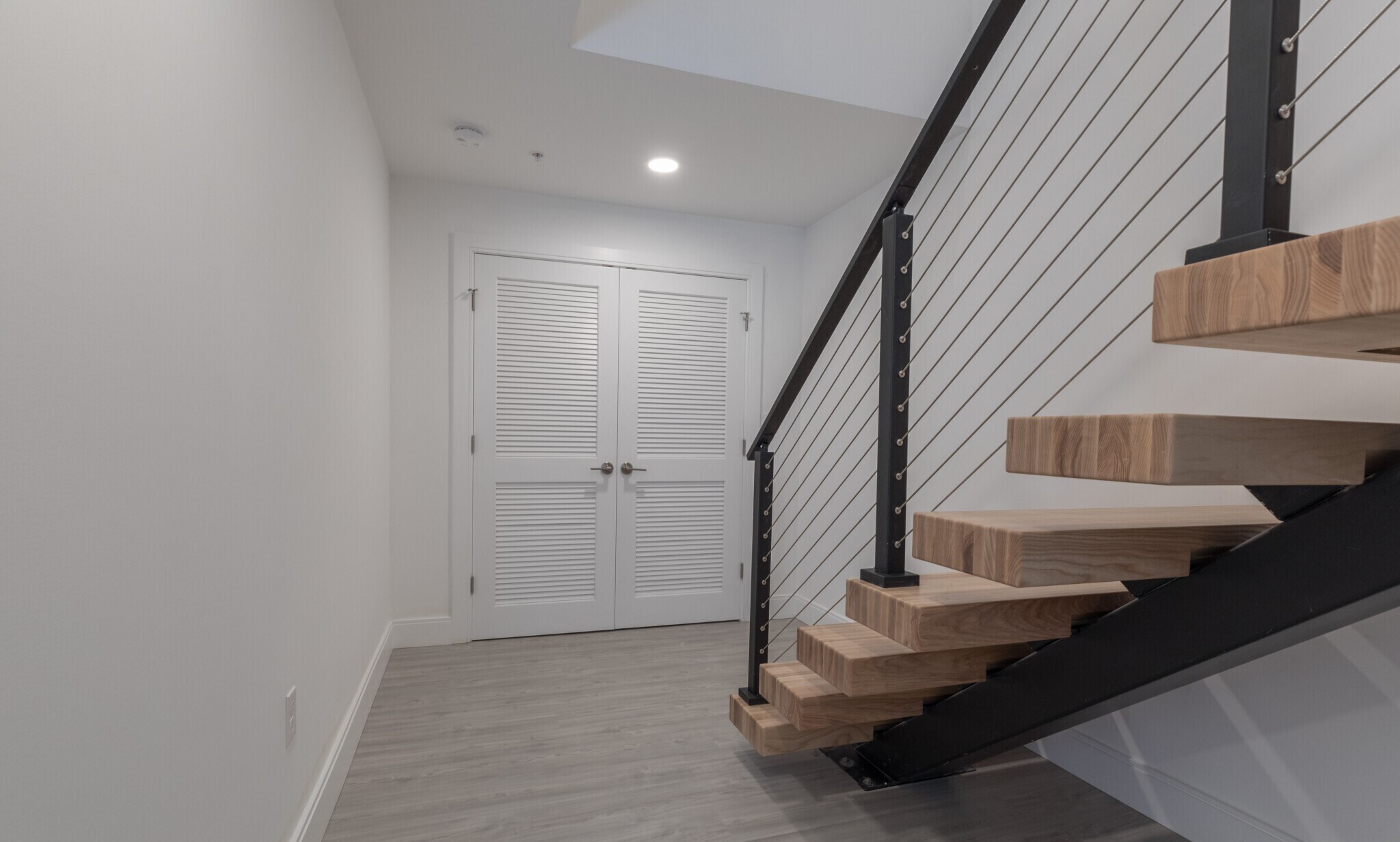 Building Photo - 3 New St