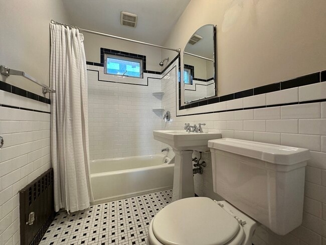 Building Photo - 77 Walk Hill St