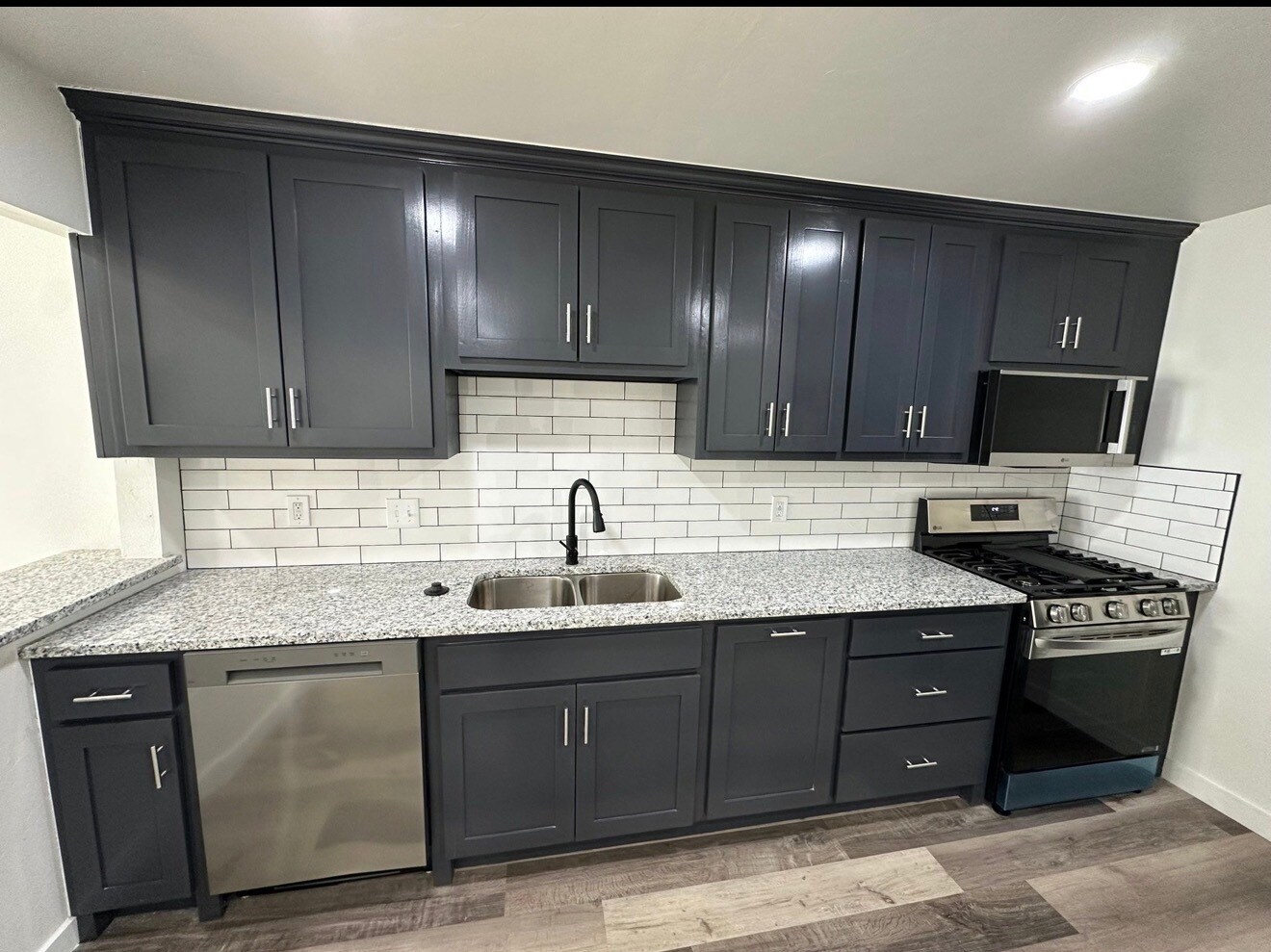 Building Photo - 1621 NE 18th St