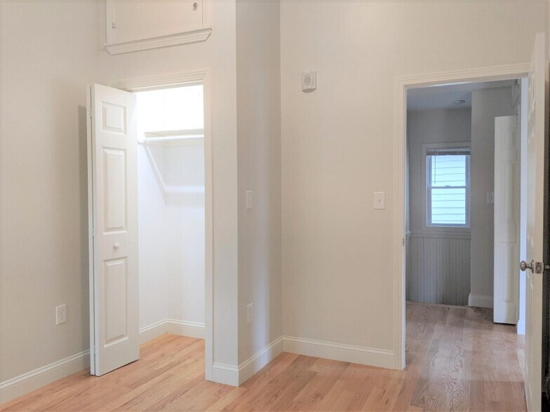 Building Photo - 44 Cogswell Ave