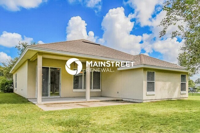 Building Photo - 3 Bedroom Pet-Friendly Home in Jacksonville, FL with Main Street Renewal