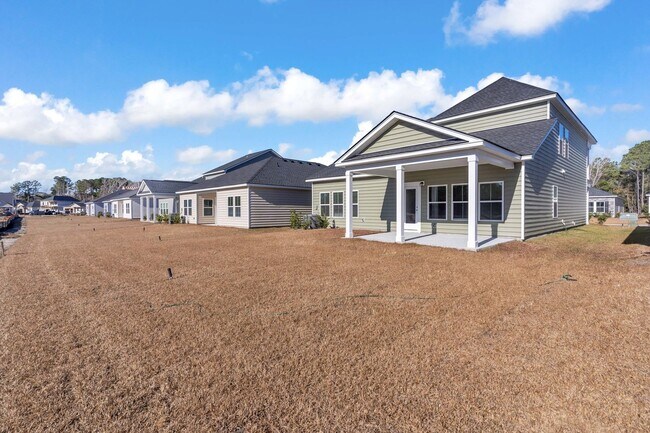 Building Photo - Perfect family home in Ocean Isle Beach