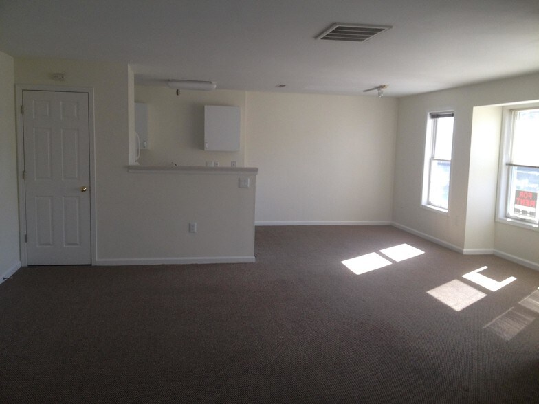 Building Photo - 1708 N Arlington Pl