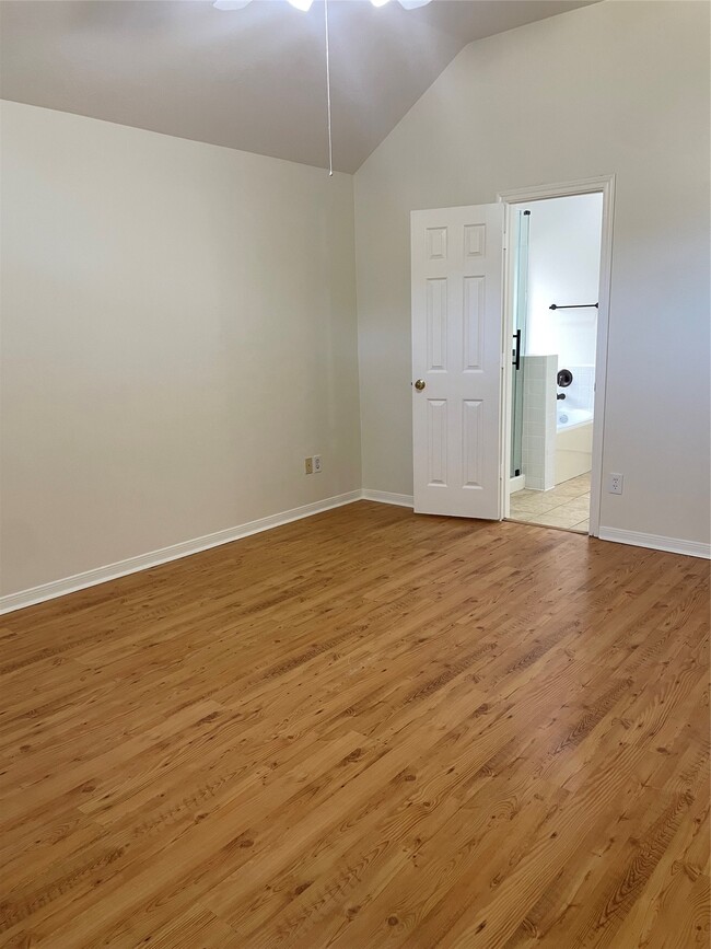 Building Photo - 1380 Hudgens Ave