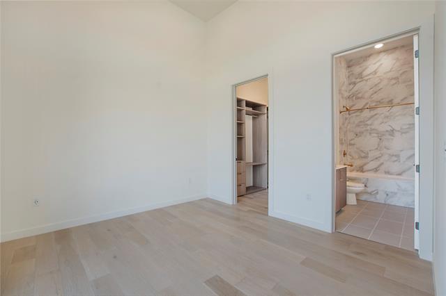 Building Photo - 2620 Maple Ave