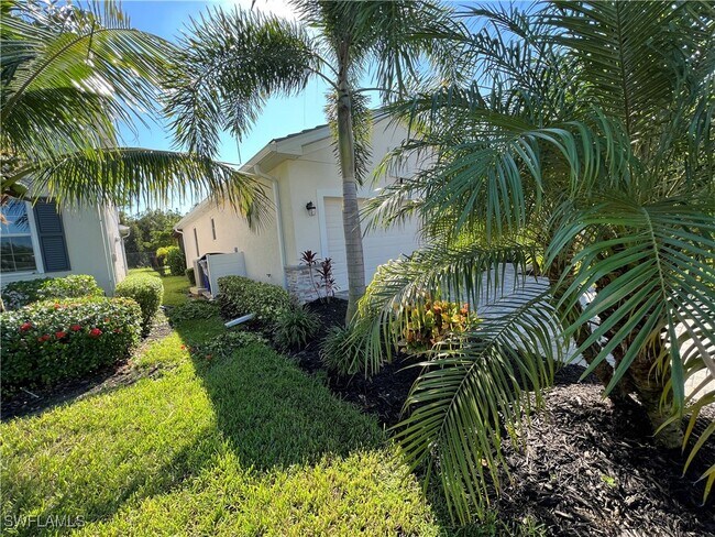 Building Photo - 4163 Bluegrass Dr