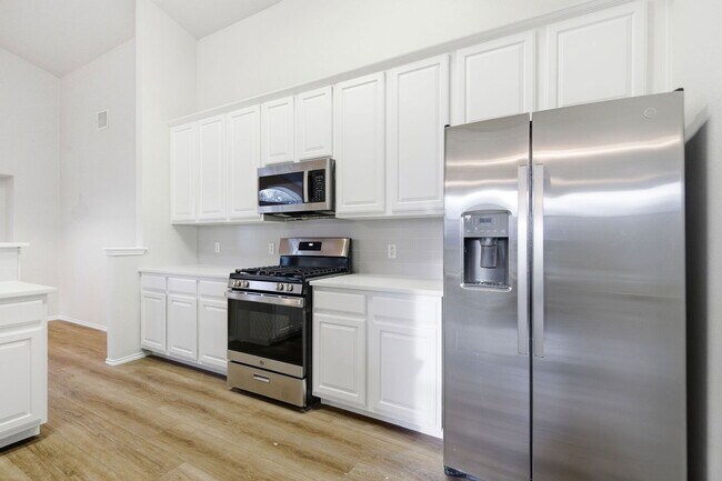 Building Photo - 16516 Fowler Mill Cove