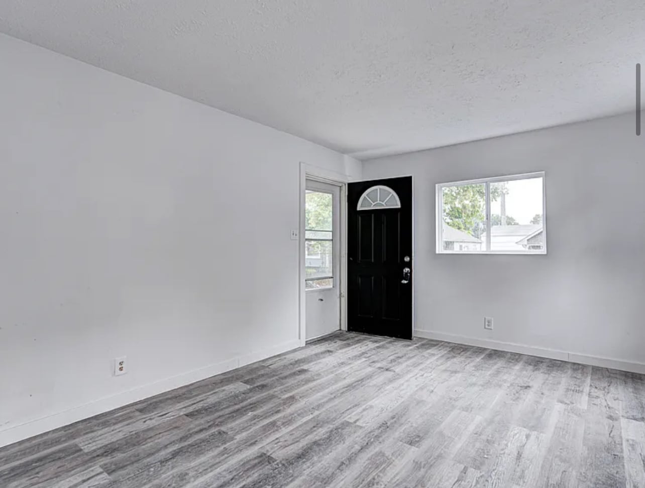 Building Photo - 734 N Arnolda Ave