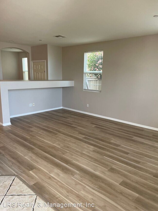 Building Photo - 3 br, 2.5 bath House - 246 Aurora Ave.