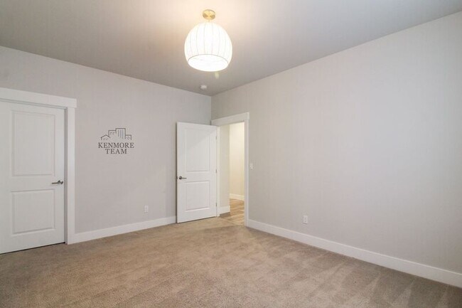 Building Photo - 2237 Legacy Ln