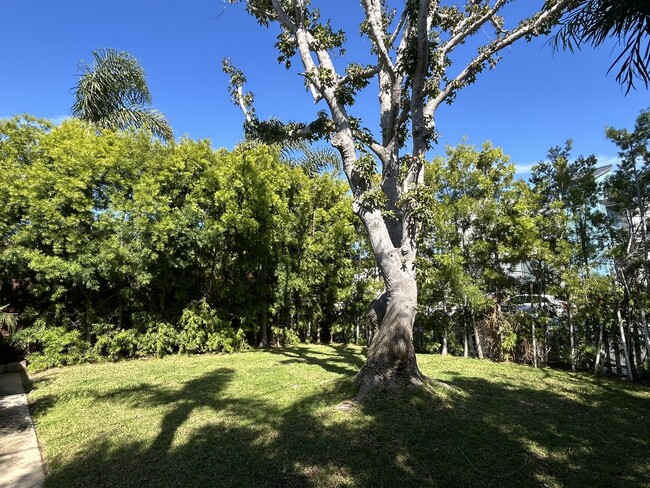 Building Photo - 6441 W 86th Pl