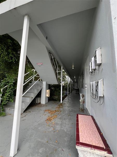 Building Photo - 3111 NE 29th St