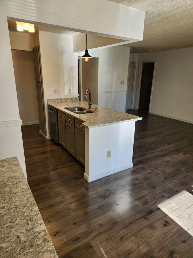 Building Photo - Fresh paint! Amazing first floor unit in A...