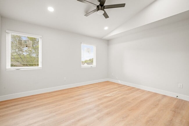 Building Photo - BEAUTIFUL HOUSE FOR RENT NEAR 1604 W/ GUIL...