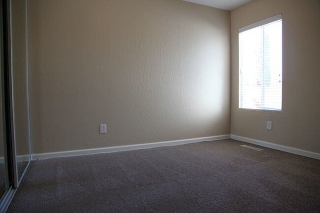 Building Photo - 2308 Wildwood Ct