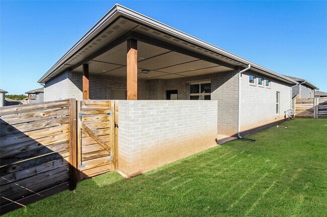 Building Photo - 11317 Paradise Out Ln