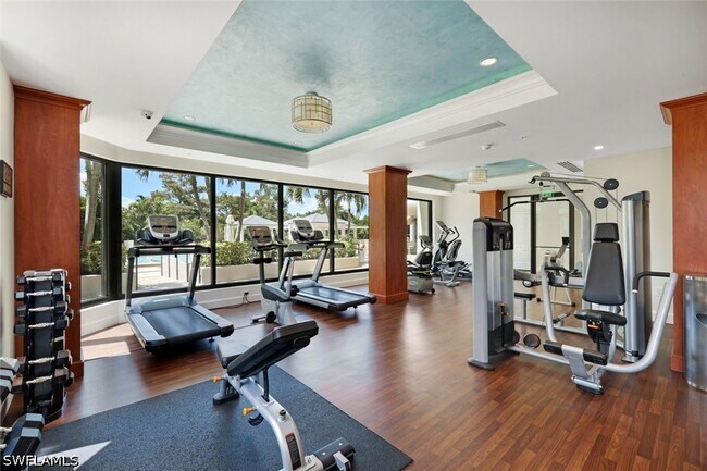 Building Photo - 6075 Pelican Bay Blvd