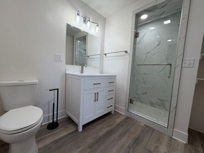 Building Photo - Beautifully Remodeled 3-Bedroom Home with Large Backyard, RV Parking & Modern Finishes in Santaqu...
